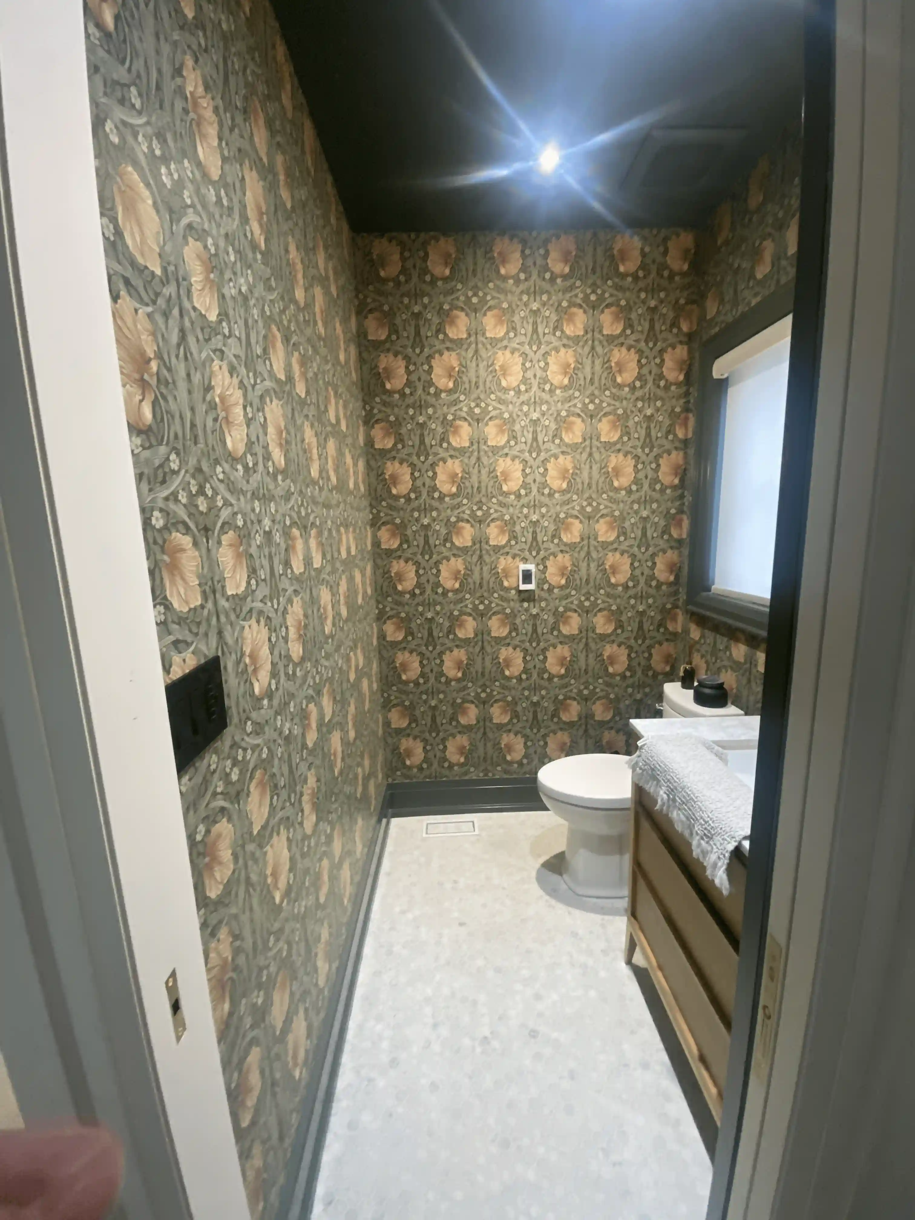 Non-Woven Wallpaper - Image 3